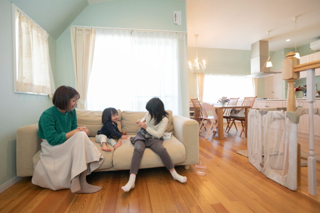 リビングに“ご家族が自然と集まる仕掛け”を考えてみませんか